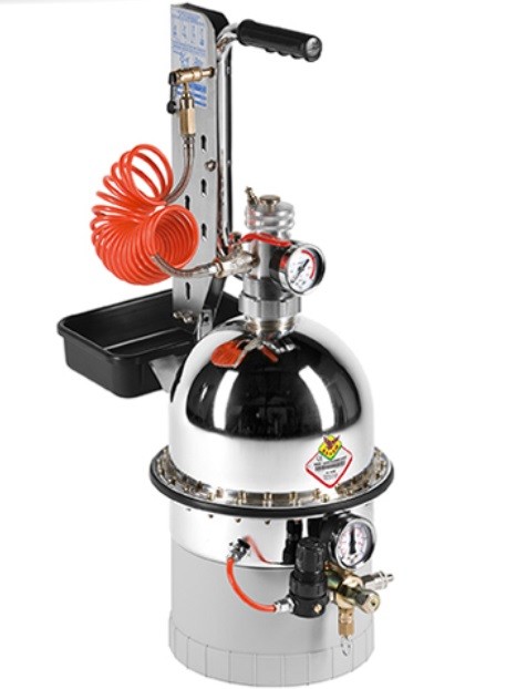 Brake and clutch bleeding device with plugs