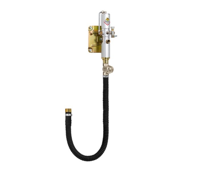 Wall kit for emptying with pump 23 lt/min.