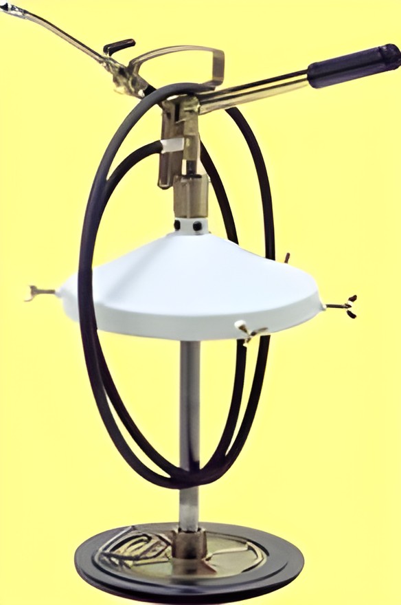 Hand-operated grease pump for drums of 12/20 kg.